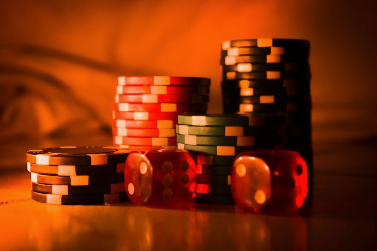 Professioneller Spieltisch ohne Echtgeld-Einsätze bei einer Firmenveranstaltung